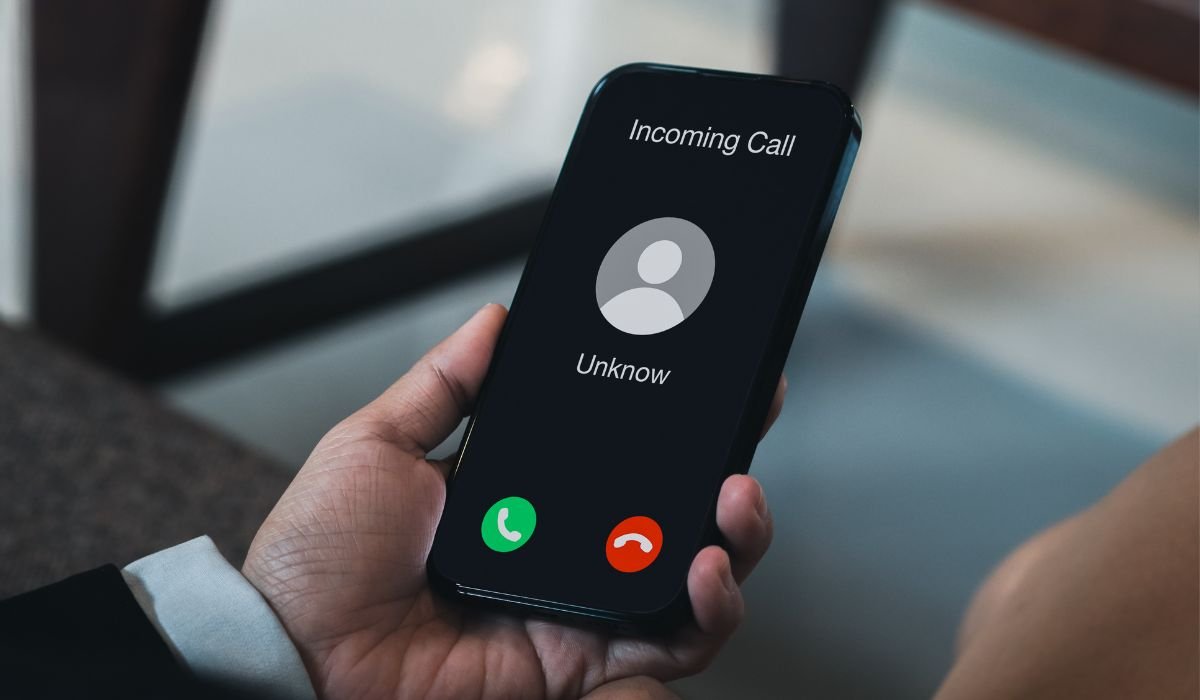 Make Certain Contacts Ring on Silent Android