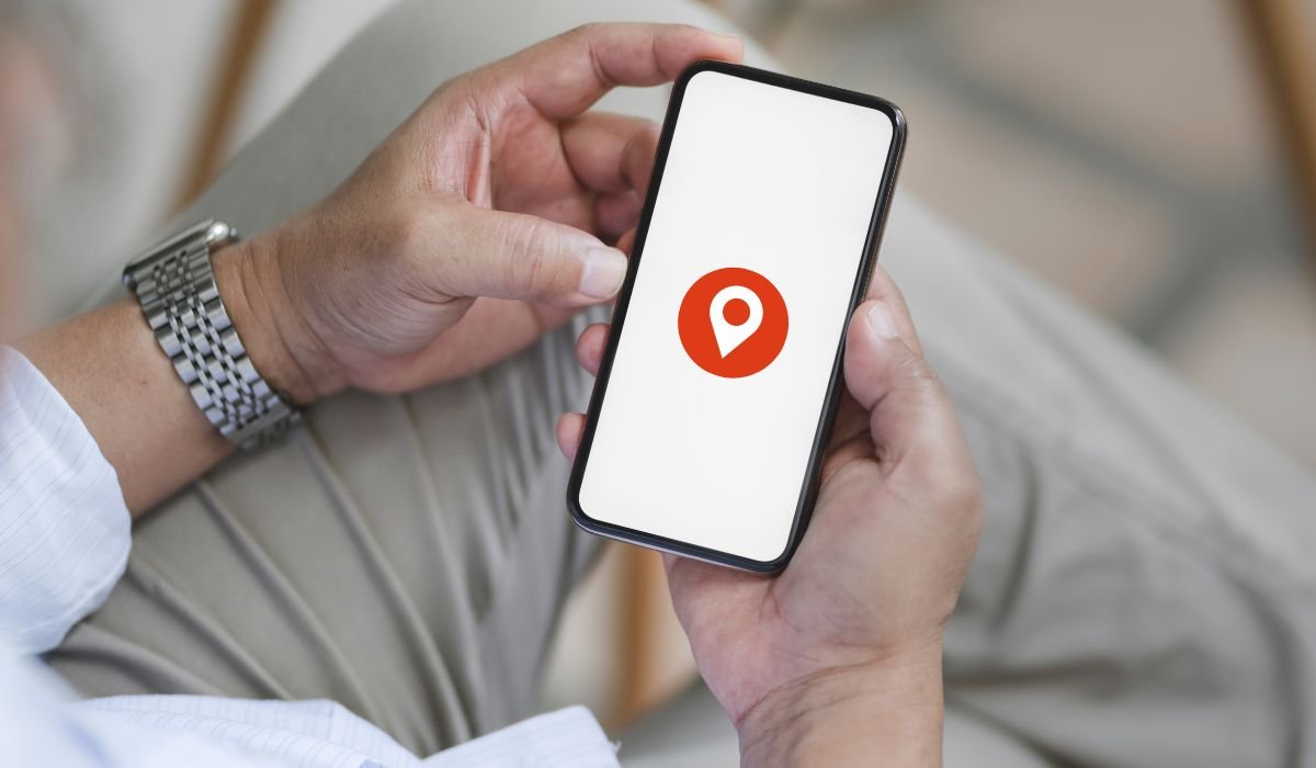 Location Icon Always On in Android