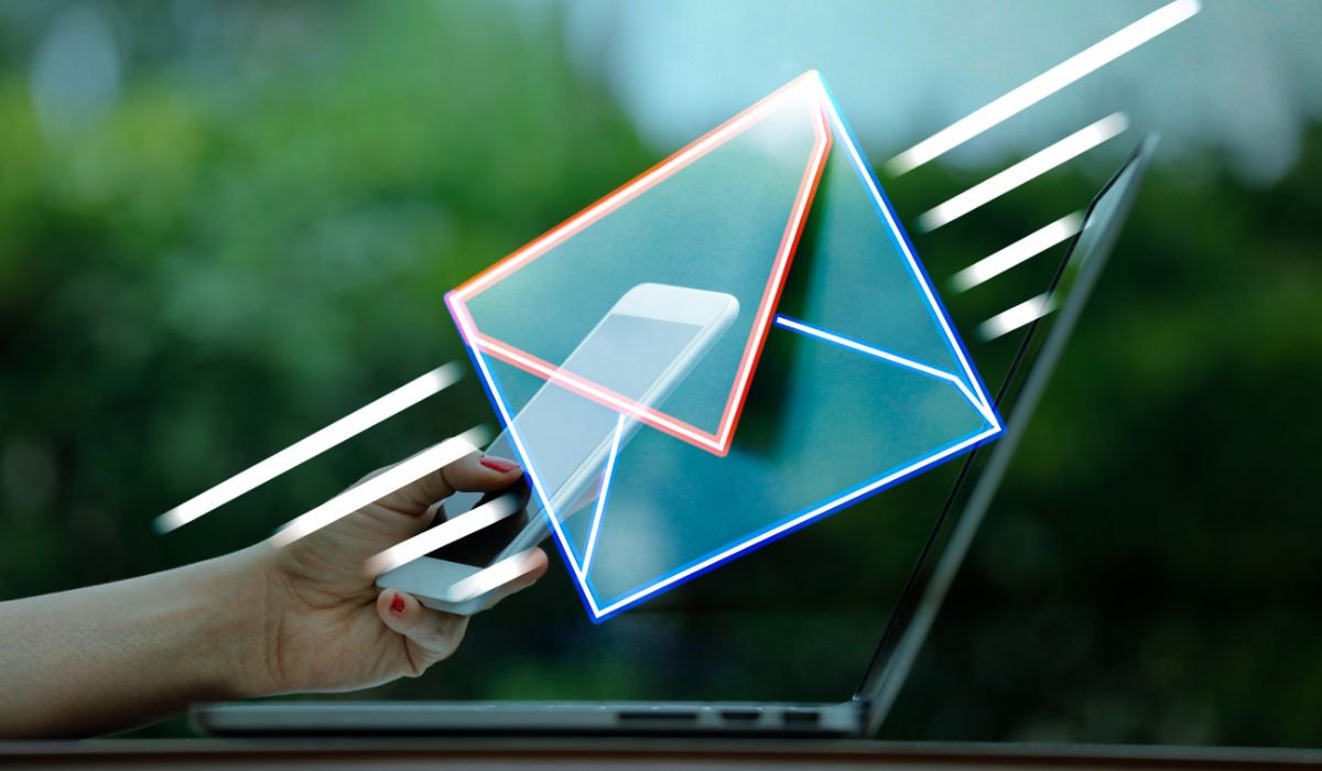 Send Text Conversations to Email on Android