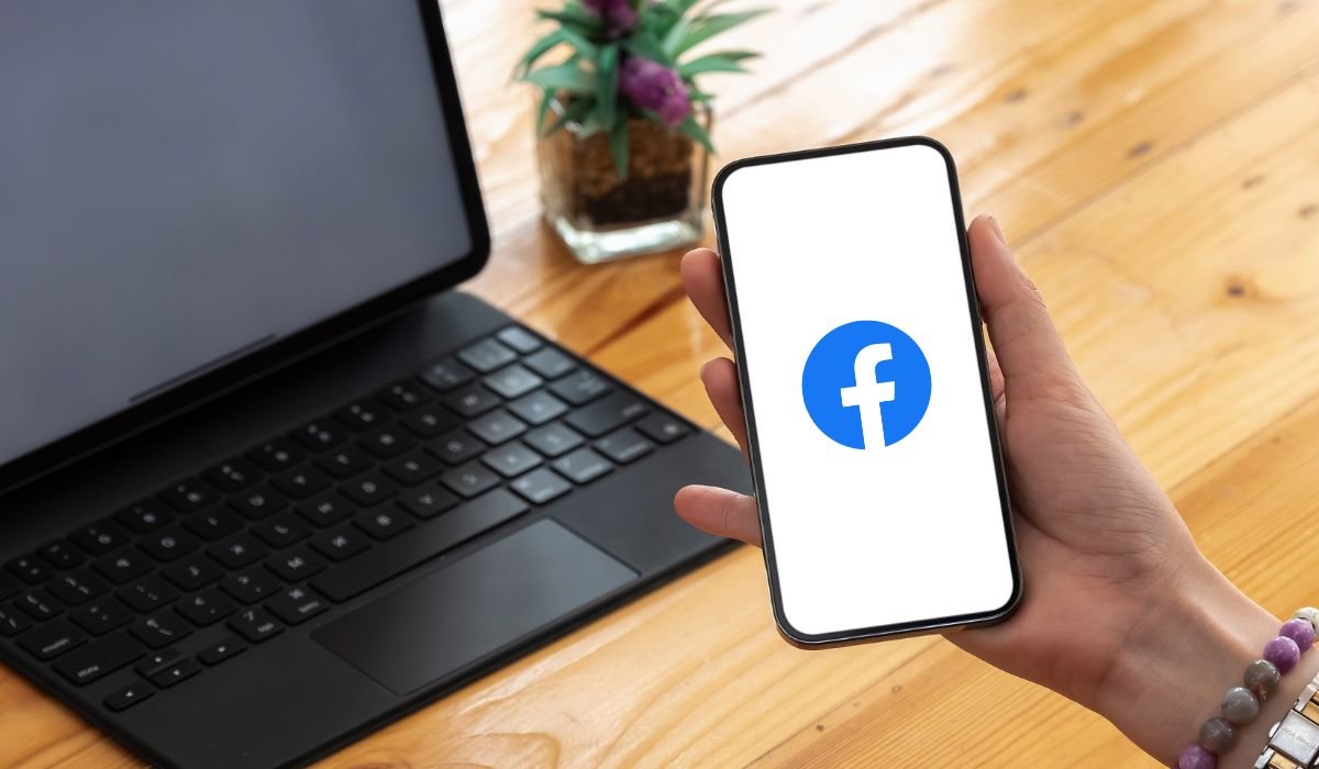 What is a Public Figure on Facebook